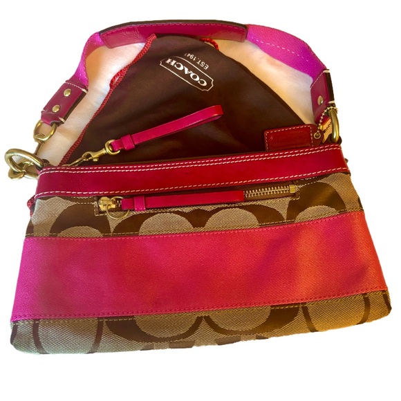 Coach Signature Tan Pink Convertible Small Shoulder Bag/Large Wristlet/Baguette - Picture 5 of 9